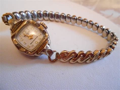 vintage 17 jewel watch.